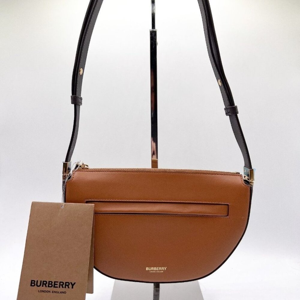 Burberry Olympia small shoulder bag in brown - Picture 8 of 12